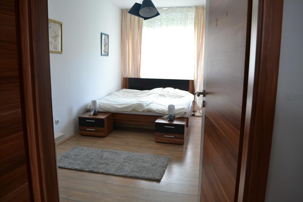 Serendipity Apartment เปตช์ ภายนอก รูปภาพ